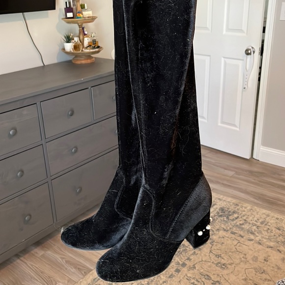 Knee high boots - Picture 1 of 6